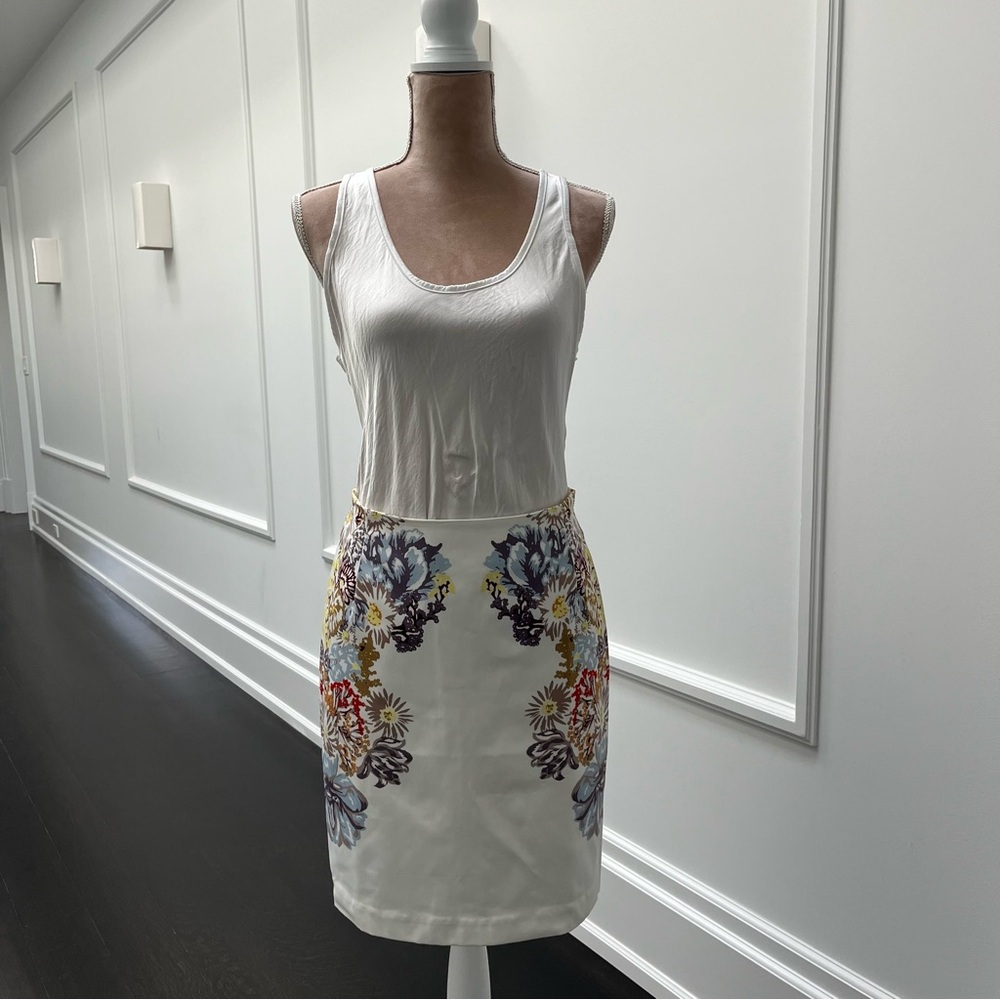 Renuar White Floral Skirt Size 38 (4-6)